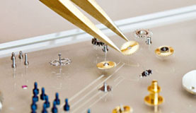 石家庄江诗丹顿指定维修门店打开表壳